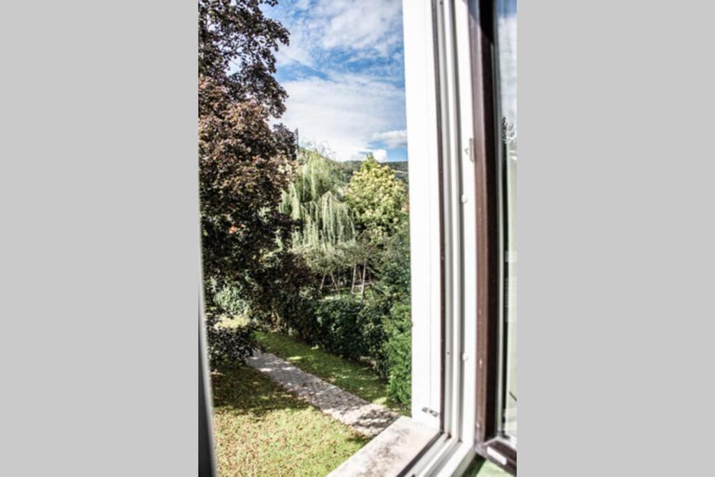 Appartement Pouringraz Fuer Kunst- Und Tennisliebhaber Graz